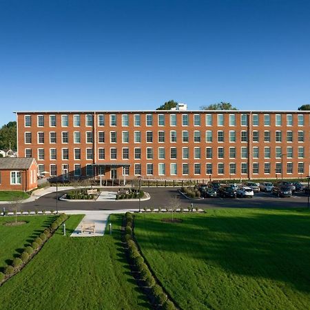 Fairfield Inn & Suites Madison Historic Eagle Cotton Mill Exterior foto