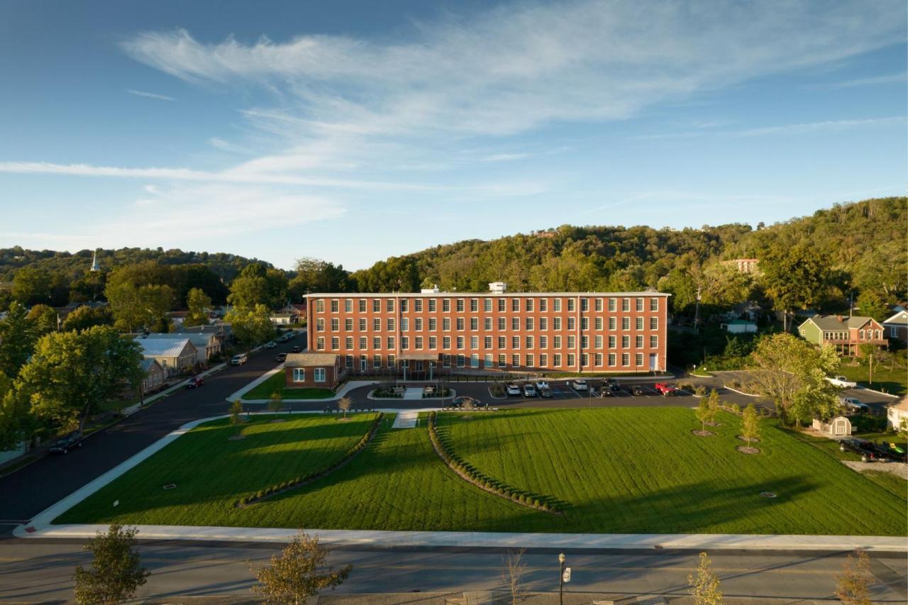 Fairfield Inn & Suites Madison Historic Eagle Cotton Mill Exterior foto